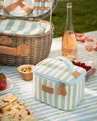 Summer hosting starts here. ☀️
The ProCook Mid Season Sale is now on, with up to 30% off selected ranges in-store and online.
From colourful picnicware and summer dinner sets to BBQ essentials, cookware and outdoor pizza ovens, you'll find everything you need for alfresco dining and entertaining this season.
Offers available until 12th July. Visit ProCook and discover your summer favourites.