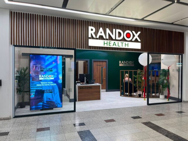 Something new has arrived! 🎉

@randox_health  is now open at The Bentall Centre, bringing a range of health and diagnostic services to the heart of Kingston.

Pop by and see their new location on your next visit.