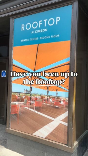 Your new go-to spot for sunset drinks, views of Kingston and laidback vibes right about @kingstoncurzon @rooftopcurzon 🍸