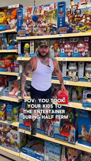 Could you blame them?! 🧸
Need something to do this half-term? Why not visit The Entertainer to keep the kids happy! ⭐️
📍The Entertainer, The Bentall Centre
#halfterm #entertainer #kingston